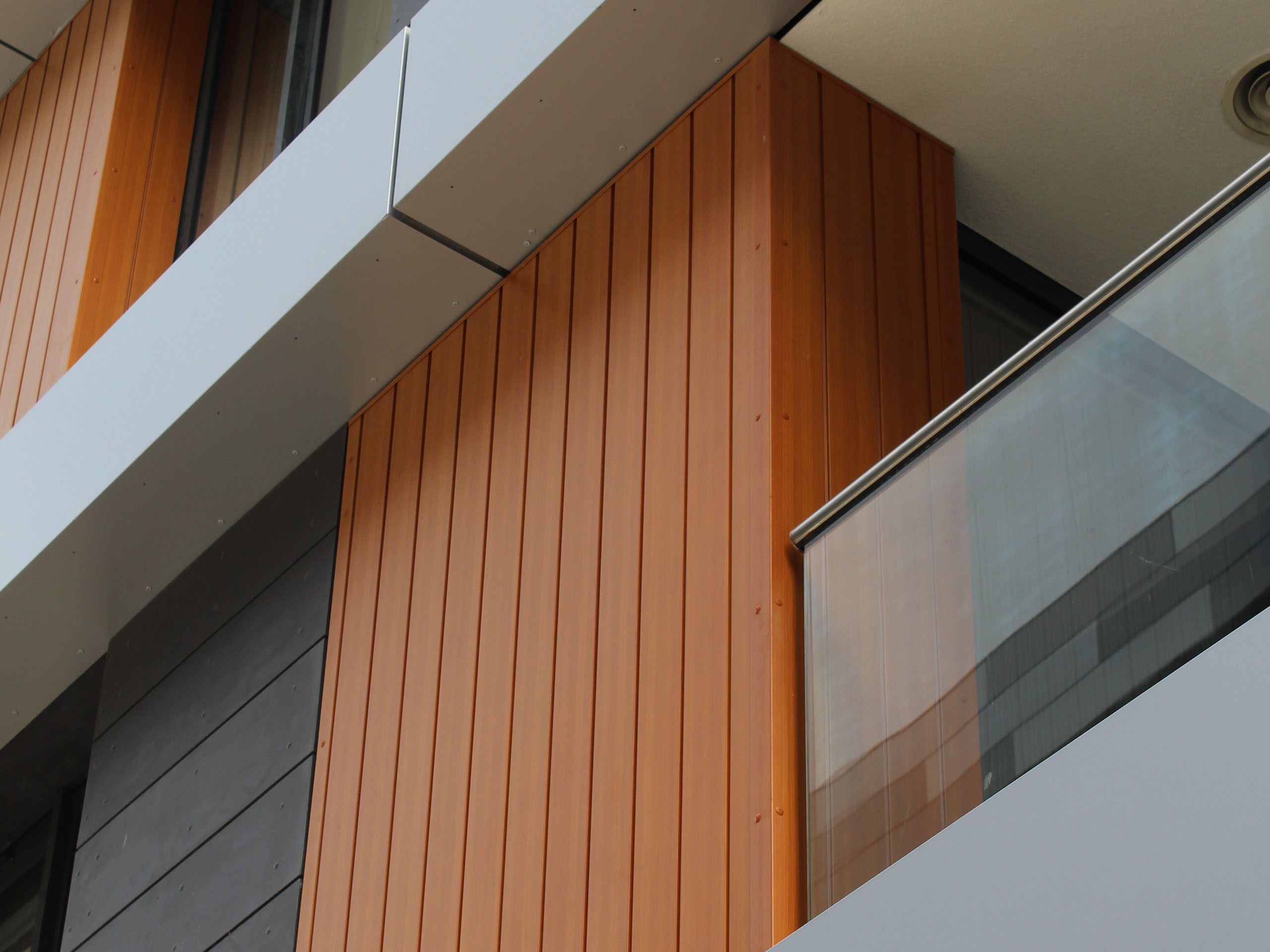 How Aluminium Cladding Improves Energy Efficiency in Commercial Properties